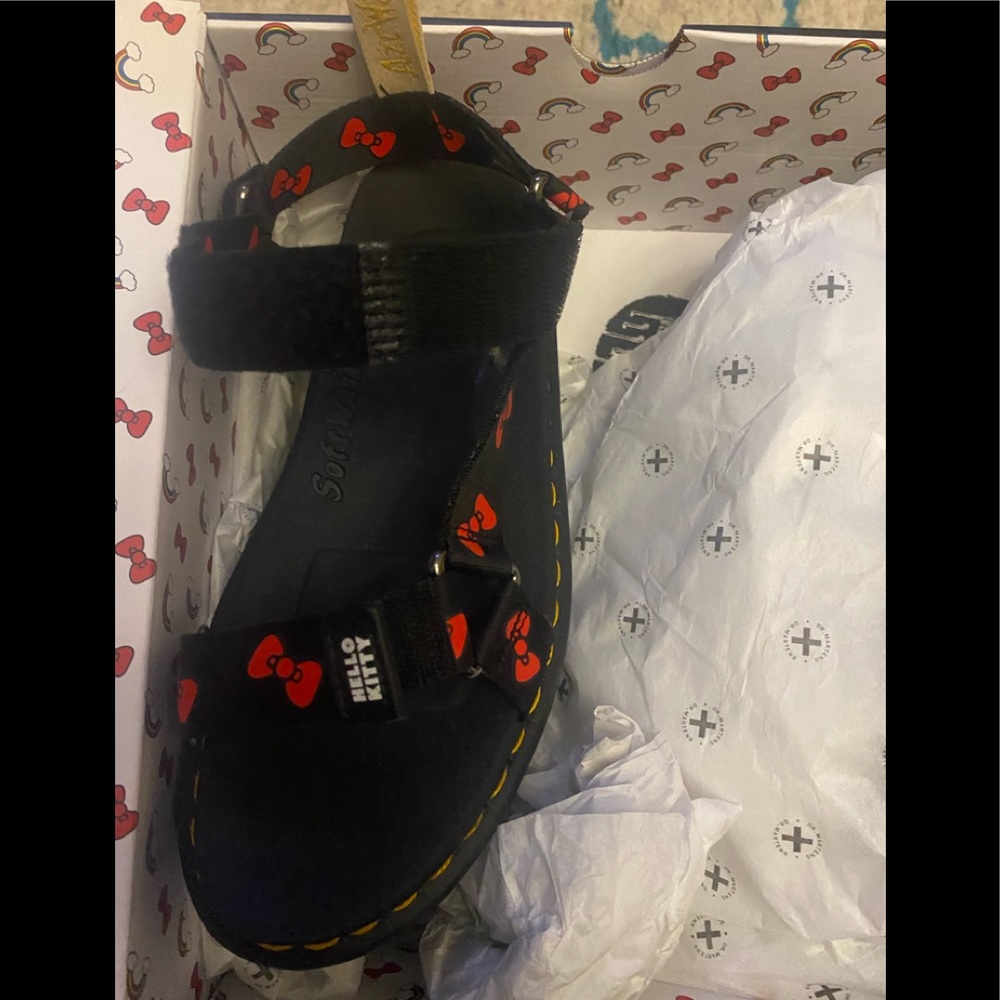 Dr martens hello kitty size 8 sandals